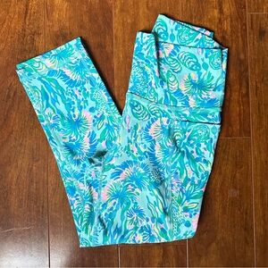 Lilly Pulitzer Coral of the Story Luxletic leggings SZ Small